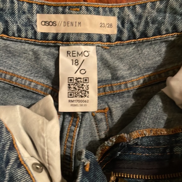 ASOS High Rise Jeans - Picture 3 of 3